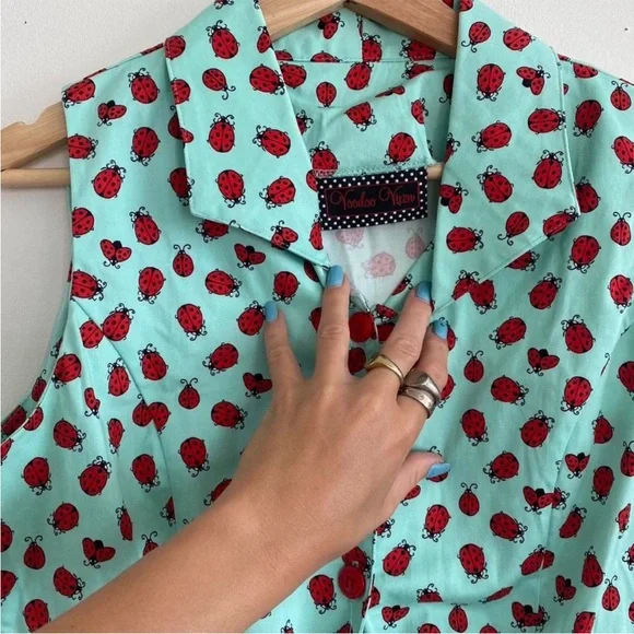 NWOT Voodoo Vixens Ladybug Pin Up Girl Tie Crop Top / Size XL - Picture 4 of 4